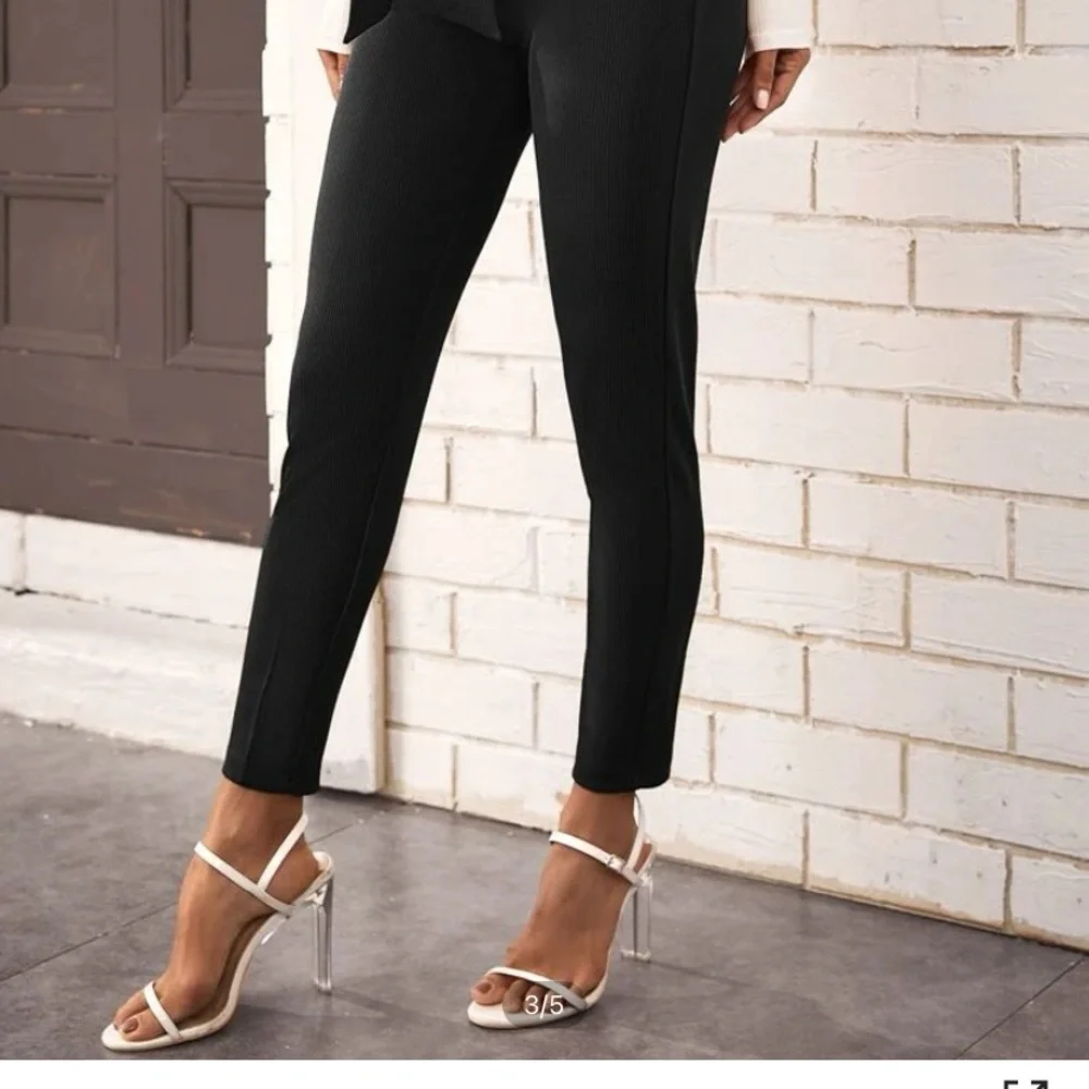 Belted skinny pants - Picture 3 of 5